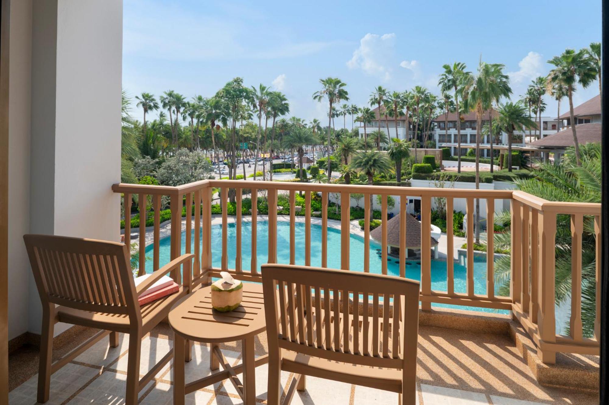 The Tide Resort Bangsaen Eksteriør billede
